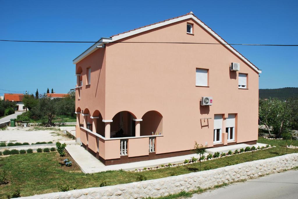 Apartments Luna Sukošan Eksteriør billede