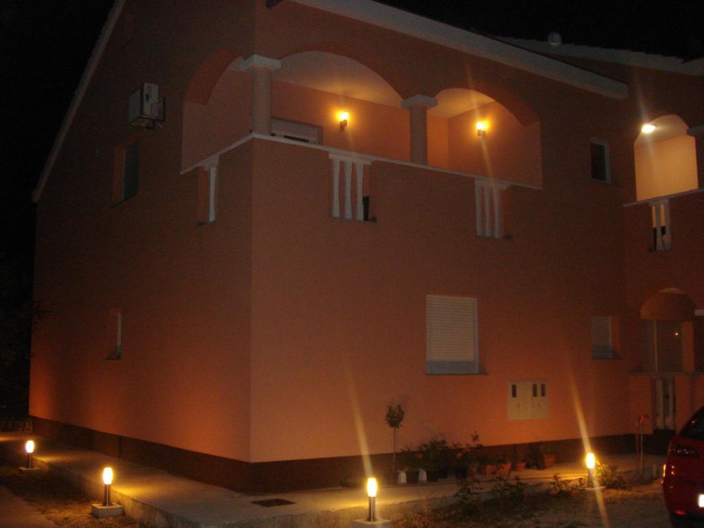 Apartments Luna Sukošan Eksteriør billede